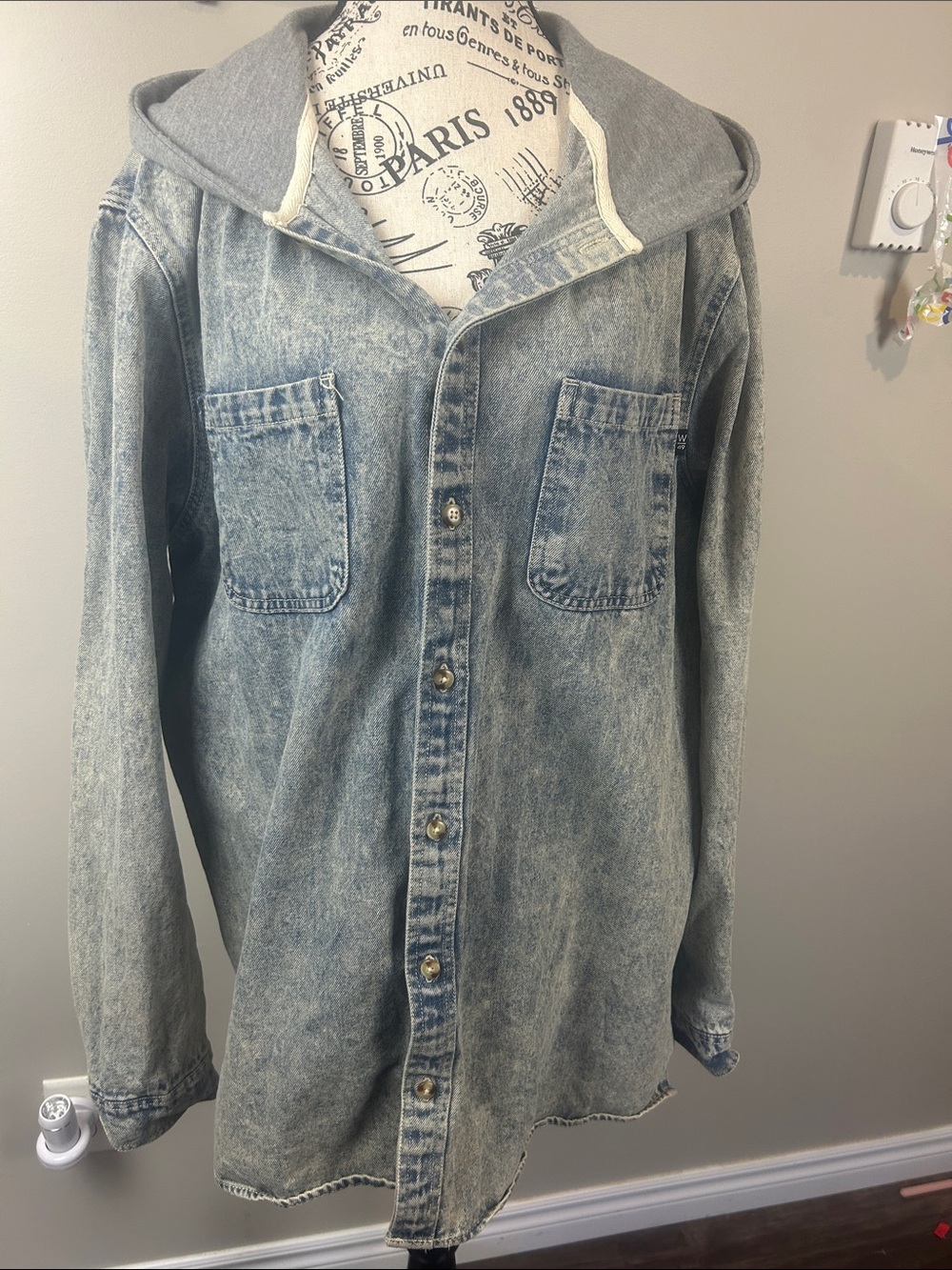 West 49 Hooded Acid Wash Denim Shirt Jacket Men’s L Grey Hood